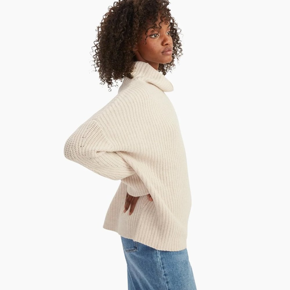 NWT Wool Cashmere Oversized Ribbed Turtleneck